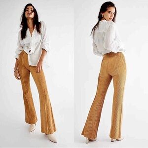 NWT Free People Pull On Velvet Flare